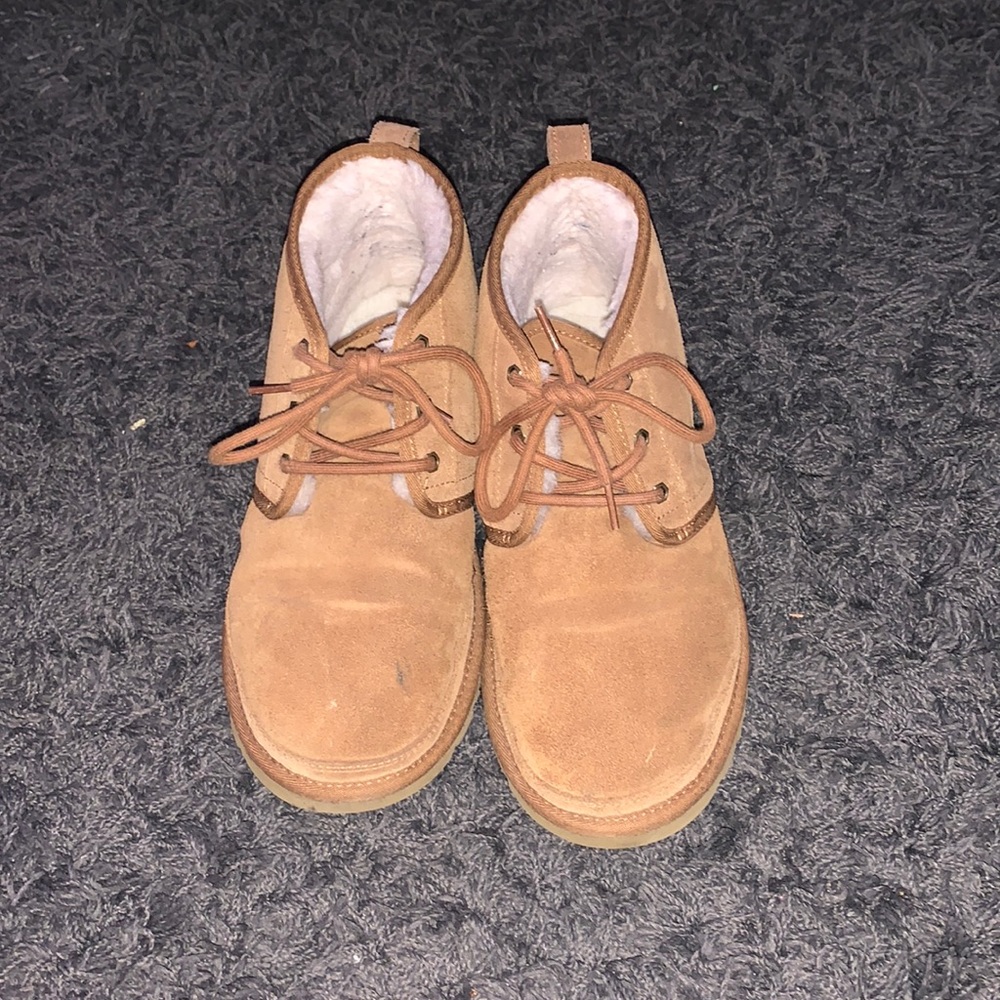 Size 11 ugg numeral boots